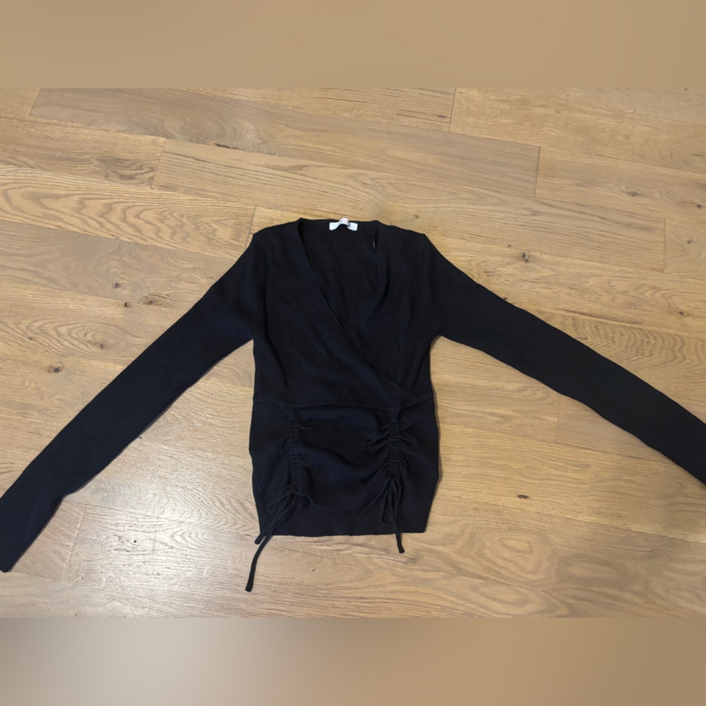 Gab and Kate (mixology brand) black ribbed long sleeve shirt with cinching